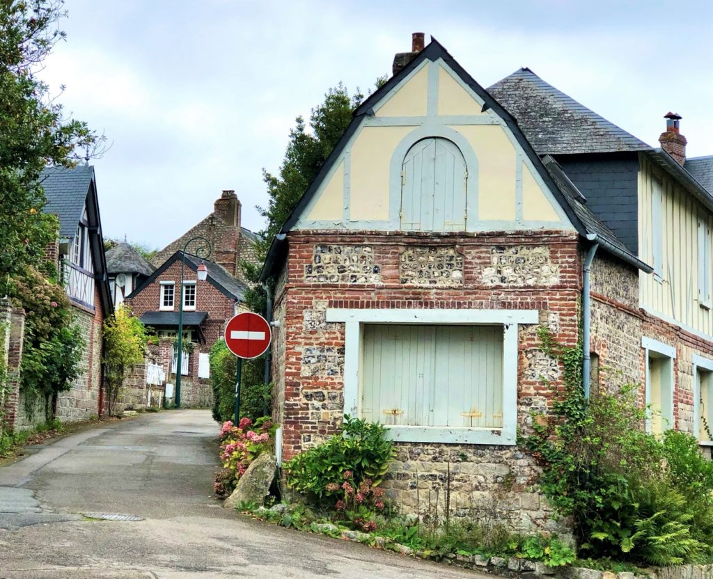 Klippen, Calvados und ein berühmter Klosterberg: Die Normandie 26