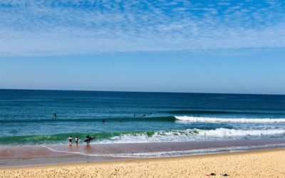 Surfversuche am Sandstrand: Neffen-Urlaub an der Silberküste
