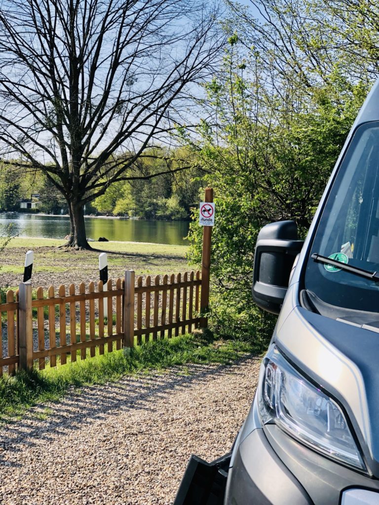 Auf dem Weg zu neuem Wohnmobil und alten Freunden 36