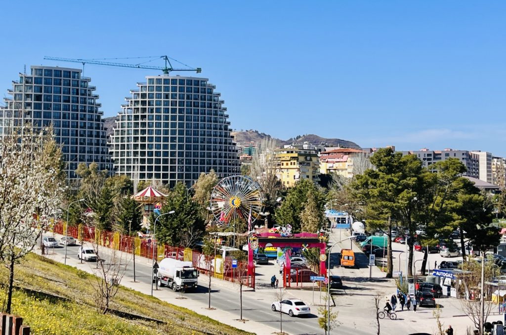 Bunt, modern, lebendig: Albaniens Hauptstadt Tirana 50