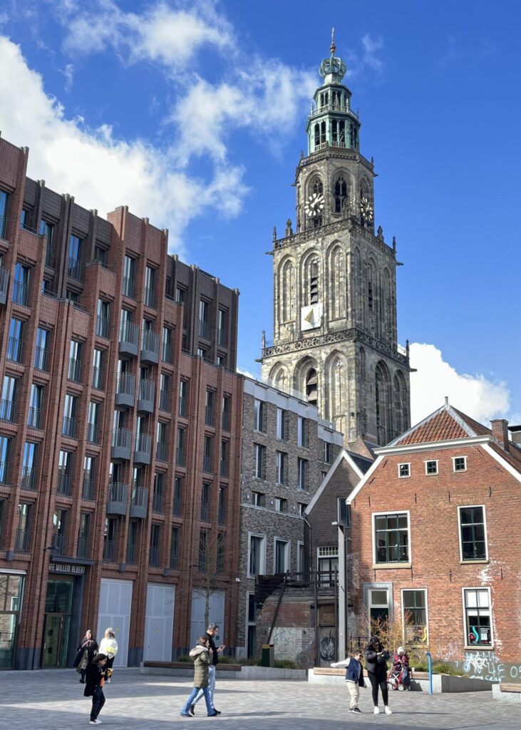 Groningen: Zwischen Grachten, Geschichte und Gegenwart 8 Groningen: Zwischen Grachten, Geschichte und Gegenwart 8