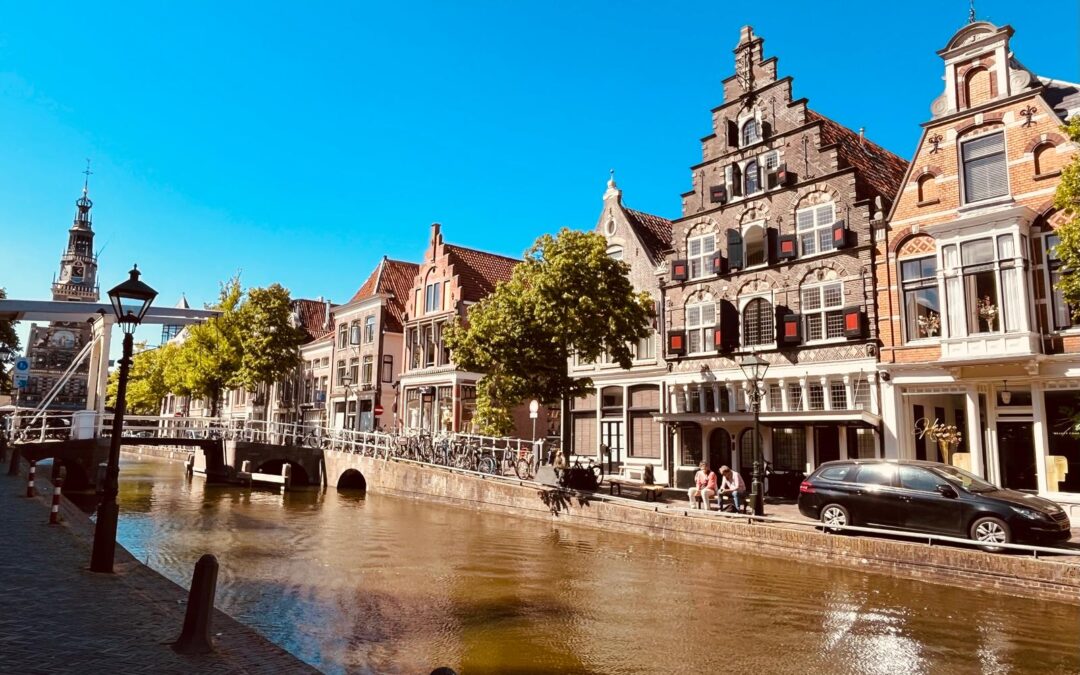 Grachten, Gassen, Giebelhäuser: Zauberhaftes Mini-Amsterdam Alkmaar