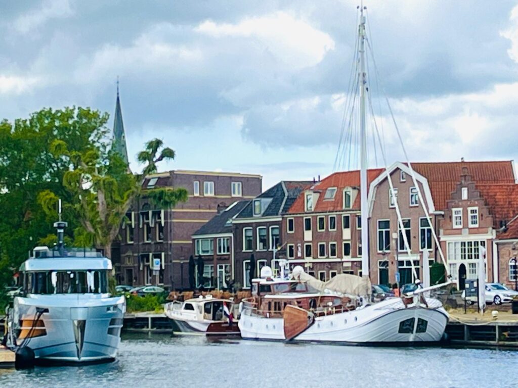 Ein steinernes Dromedar und jede Menge Backstein: Enkhuizen am IJsellmeer 6 Ein steinernes Dromedar und jede Menge Backstein: Enkhuizen am IJsellmeer 6